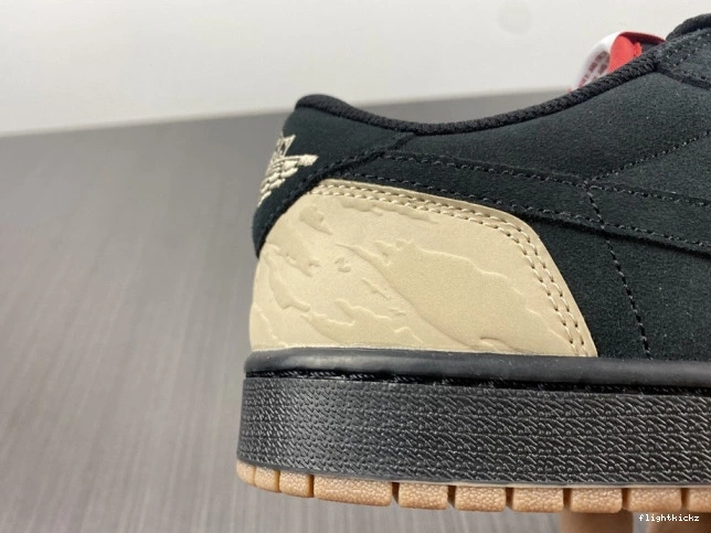 Carnivore Low 1 DN3400-001 x Air Jordan SoleFly 1102